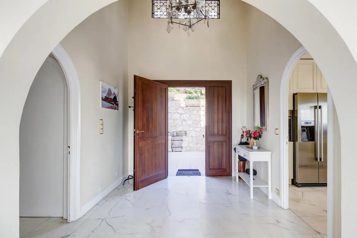 Entrance hall