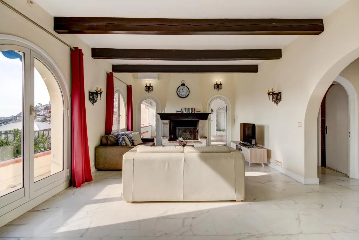 Living room with fireplace